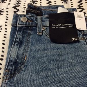 Banana republic, size 25, washed denim